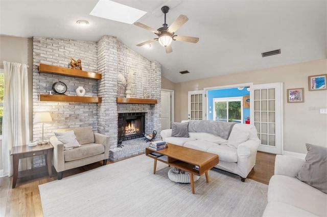 2334 NW 15TH PLACE, Gainesville, FL 32605