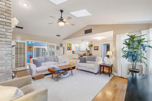 2334 NW 15TH PLACE, Gainesville, FL 32605