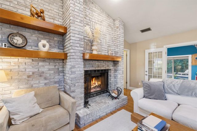 2334 NW 15TH PLACE, Gainesville, FL 32605