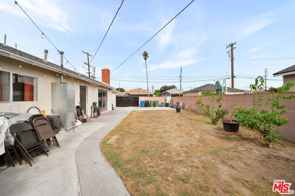 Image 13 of property listing at 3311 W 115th Street, Inglewood, CA 90303