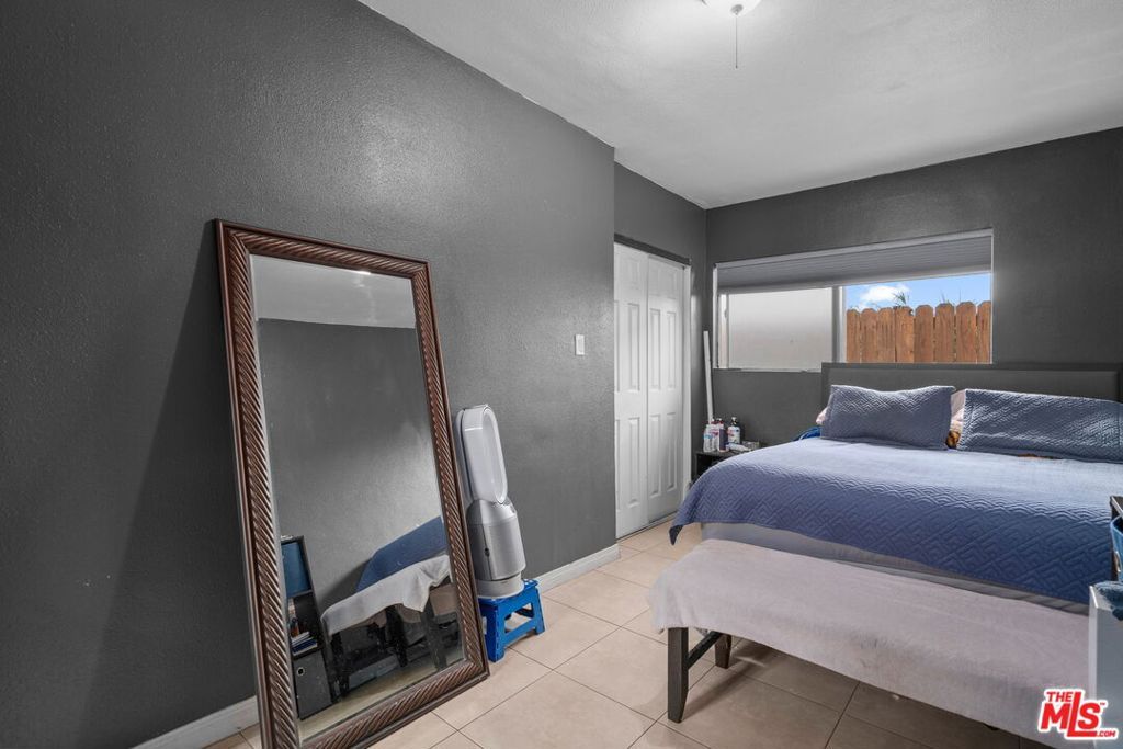 Image 7 of property listing at 3311 W 115th Street, Inglewood, CA 90303