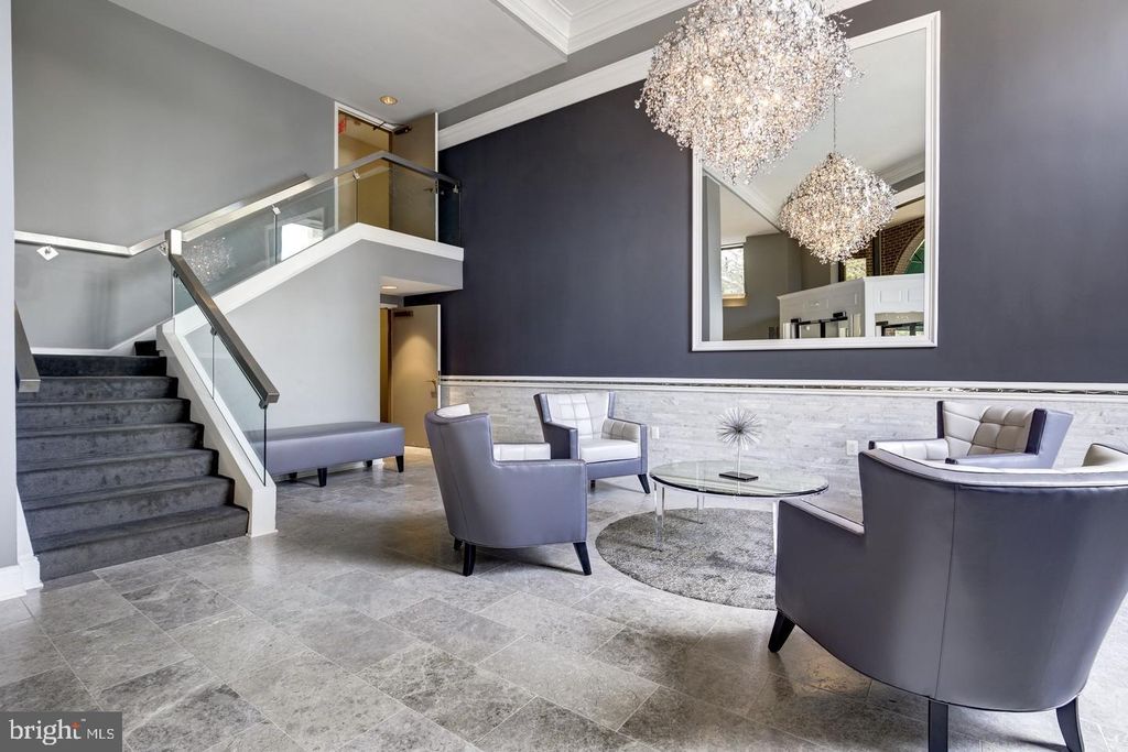 2111 WISCONSIN AVE NW #502, Washington, DC 20007