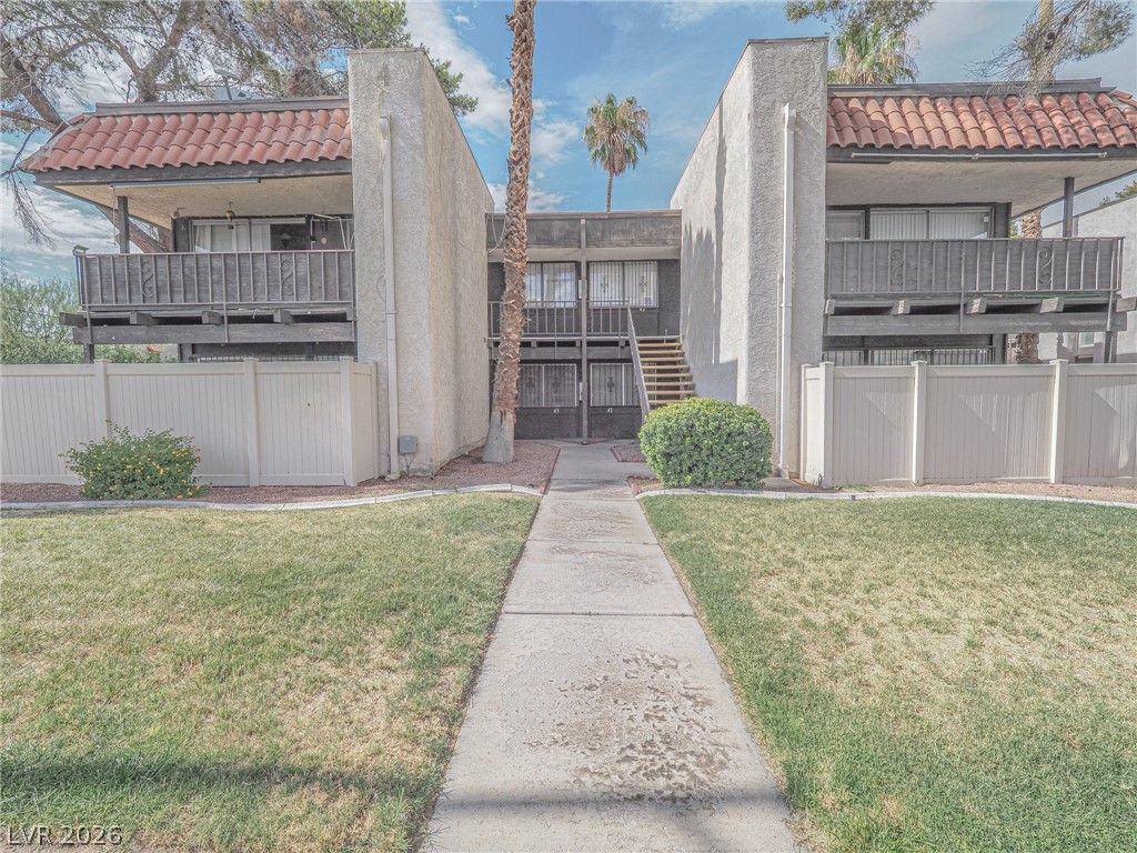 Image 1 of property listing at 1370 Vegas Valley Drive 44, Las Vegas, NV 89169