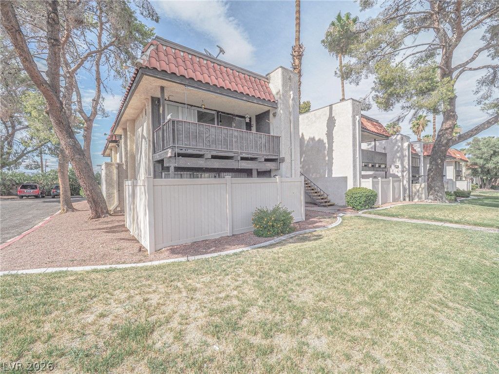 Image 2 of property listing at 1370 Vegas Valley Drive 44, Las Vegas, NV 89169