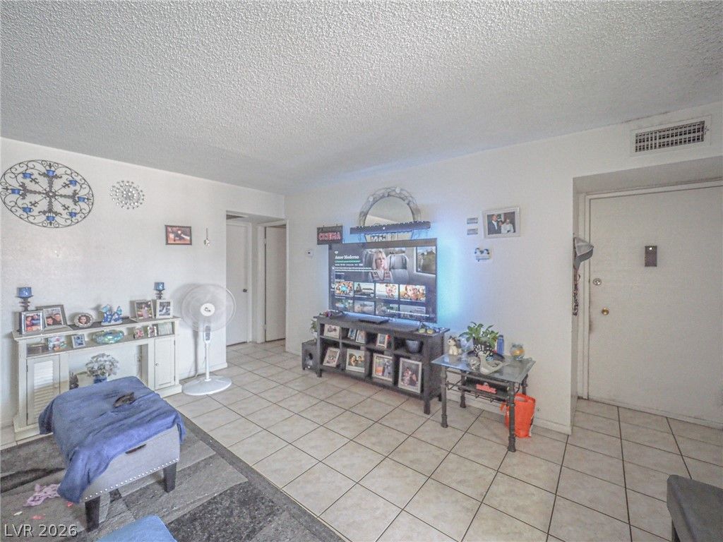 Image 21 of property listing at 1370 Vegas Valley Drive 44, Las Vegas, NV 89169
