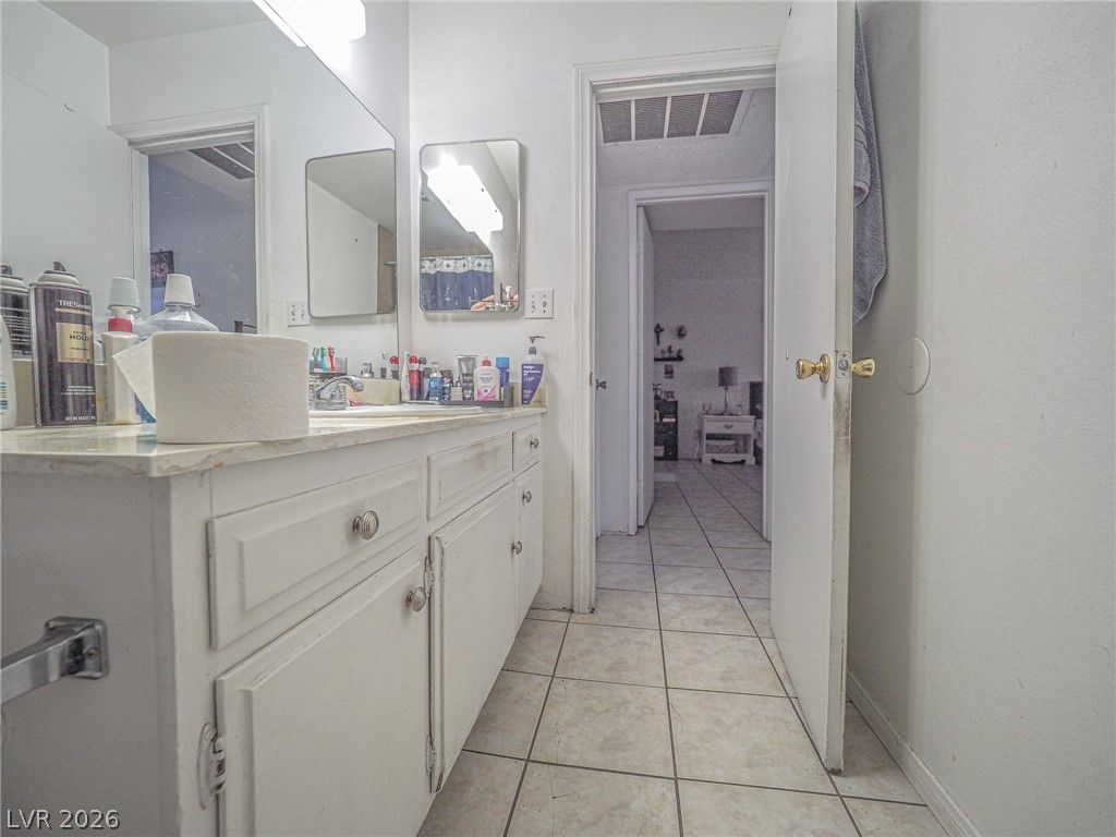 Image 32 of property listing at 1370 Vegas Valley Drive 44, Las Vegas, NV 89169