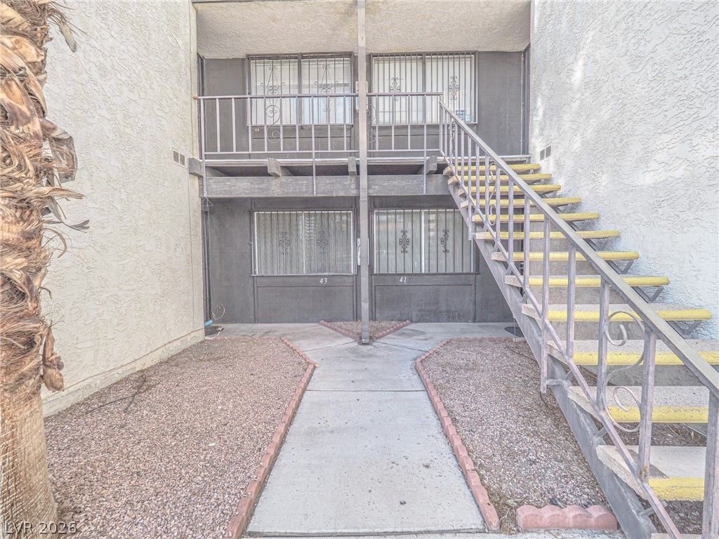 Image 4 of property listing at 1370 Vegas Valley Drive 44, Las Vegas, NV 89169