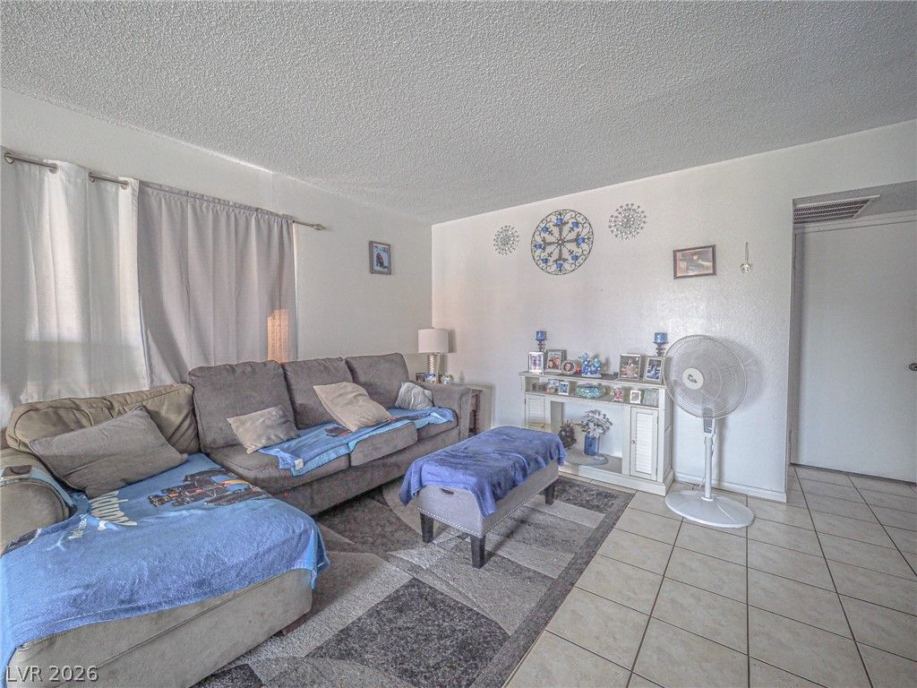 Image 44 of property listing at 1370 Vegas Valley Drive 44, Las Vegas, NV 89169