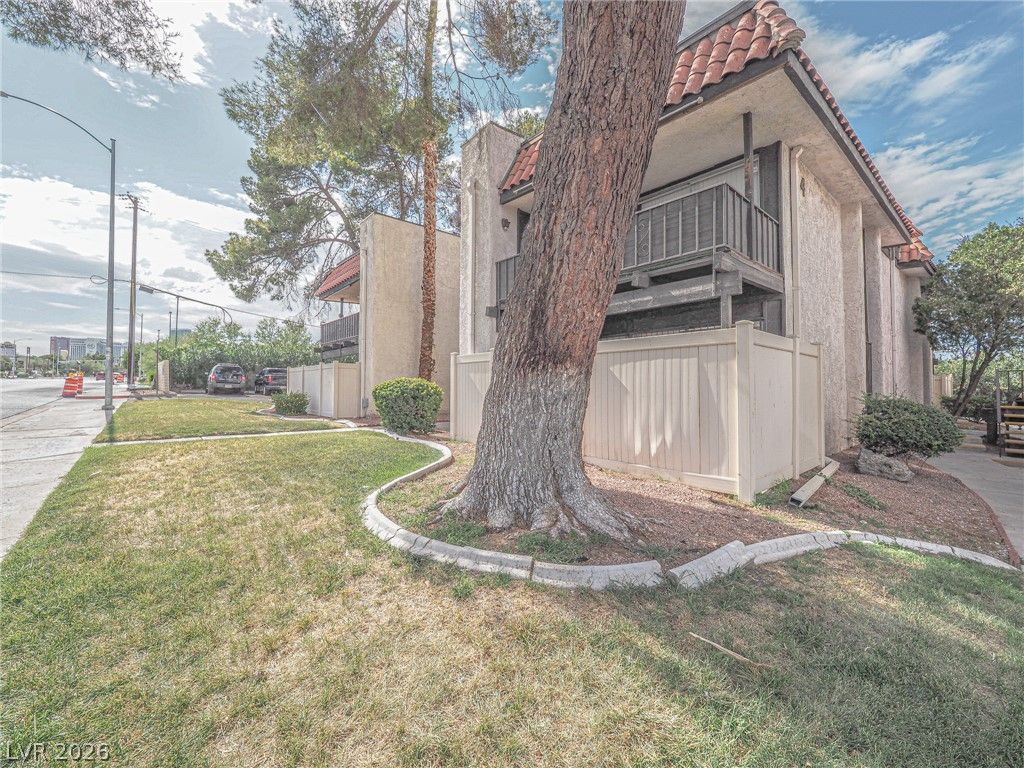 Image 84 of property listing at 1370 Vegas Valley Drive 44, Las Vegas, NV 89169