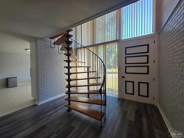 243 Euclid St, Pensacola, FL 32503
