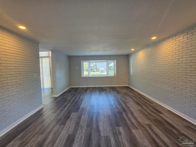 243 Euclid St, Pensacola, FL 32503