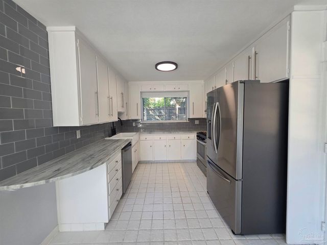 243 Euclid St, Pensacola, FL 32503