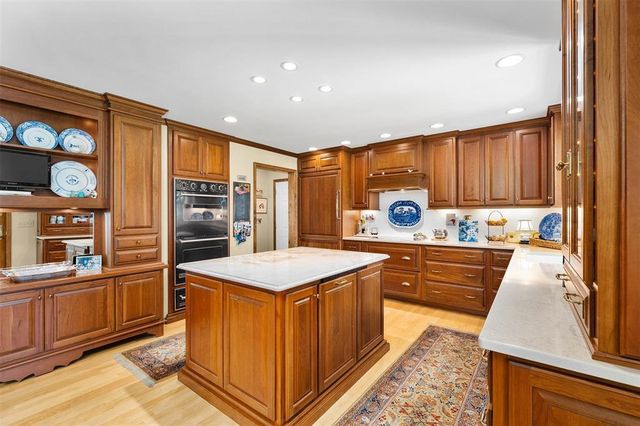 1418 White Pine Drive, Eau Claire, WI 54701