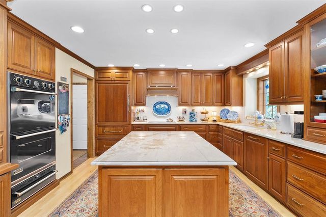 1418 White Pine Drive, Eau Claire, WI 54701
