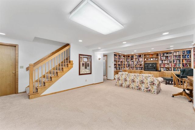 1418 White Pine Drive, Eau Claire, WI 54701