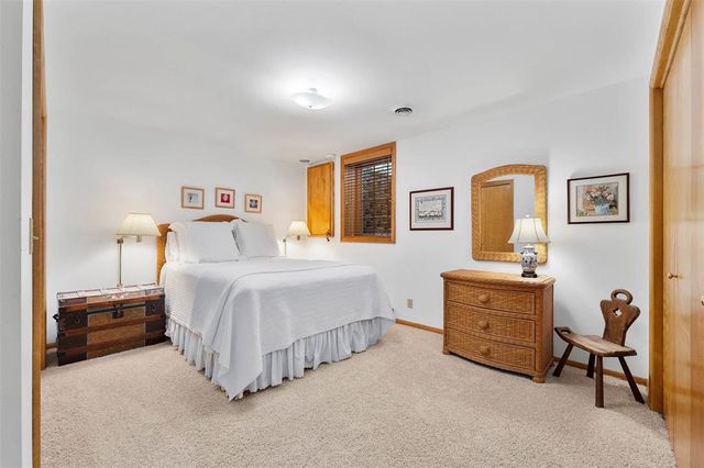 1418 White Pine Drive, Eau Claire, WI 54701