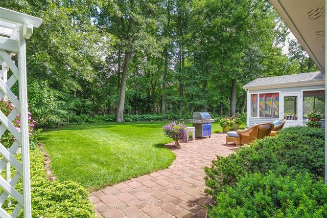 1418 White Pine Drive, Eau Claire, WI 54701