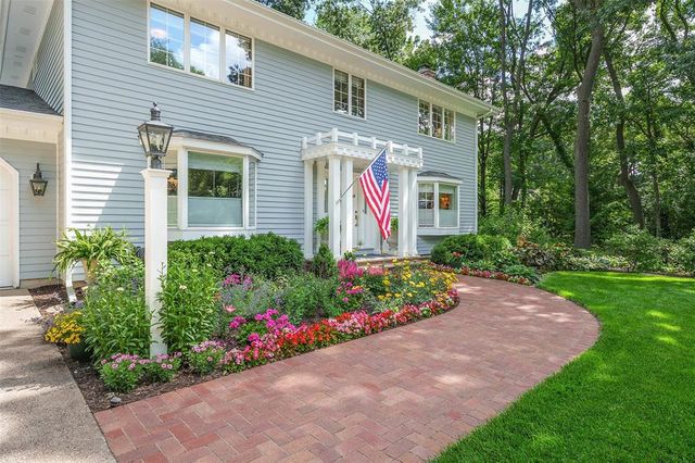 1418 White Pine Drive, Eau Claire, WI 54701