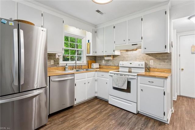 109 Nevada CIR, Williamsburg, VA 23188