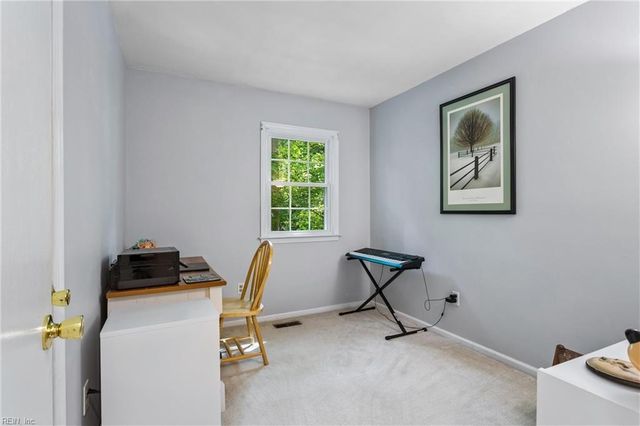 109 Nevada CIR, Williamsburg, VA 23188