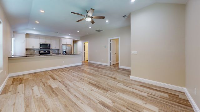 719 W Texas Street, Denison, TX 75020