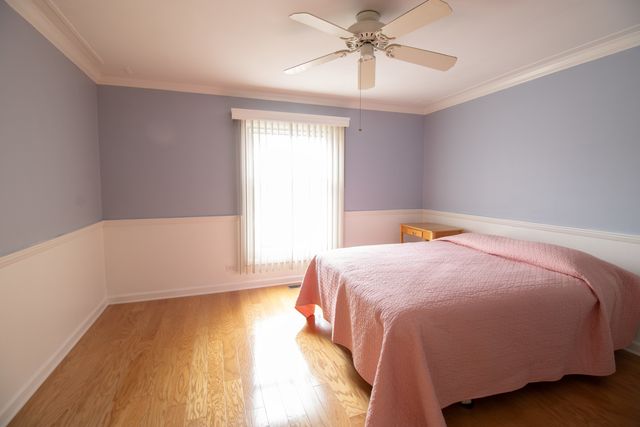 120 Carriage Way Drive 202B, Burr Ridge, IL 60527