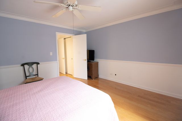 120 Carriage Way Drive 202B, Burr Ridge, IL 60527