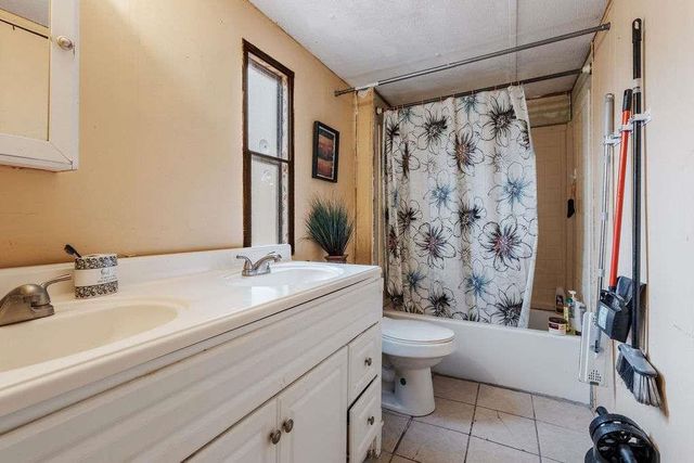 5408 Waterwood Drive, Gainesville, GA 30506