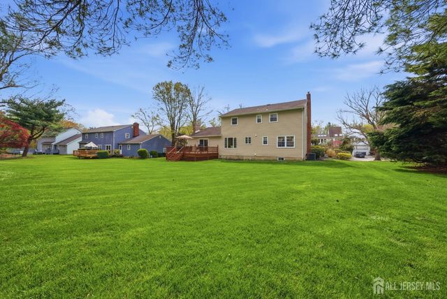 7 candle Lane, East Brunswick, NJ 08816