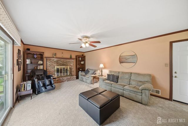 7 candle Lane, East Brunswick, NJ 08816