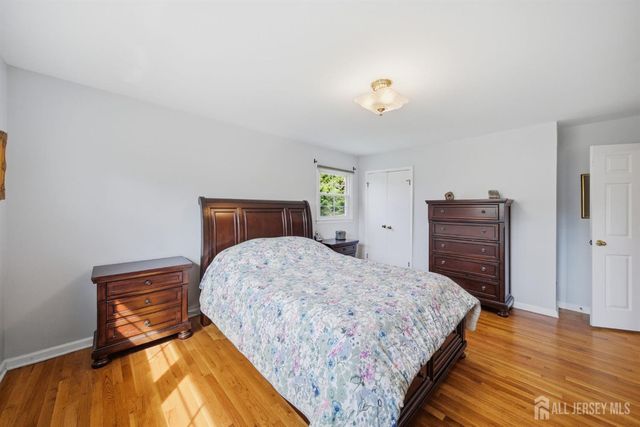 7 candle Lane, East Brunswick, NJ 08816