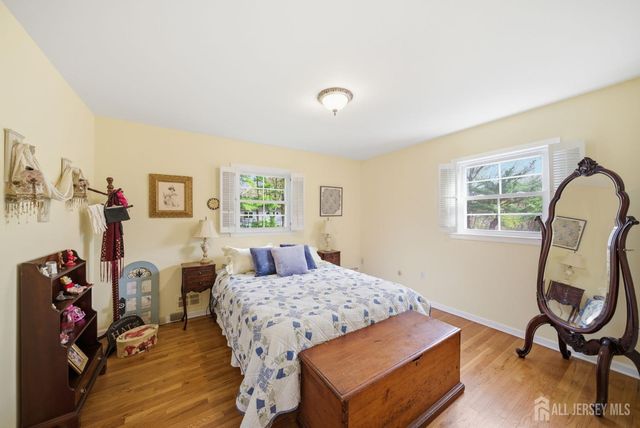 7 candle Lane, East Brunswick, NJ 08816