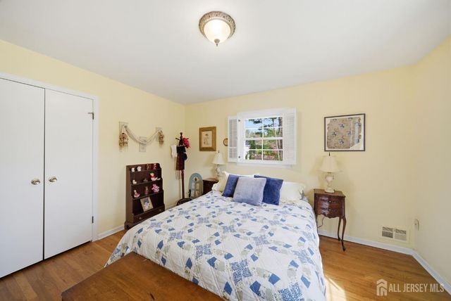 7 candle Lane, East Brunswick, NJ 08816