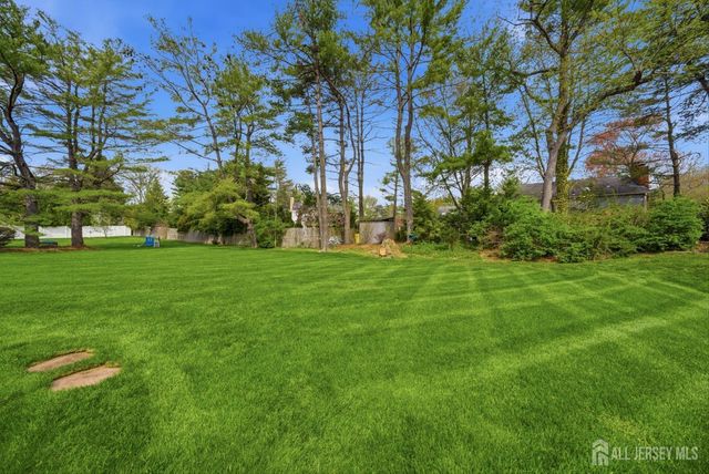 7 candle Lane, East Brunswick, NJ 08816