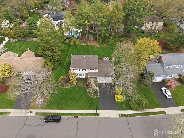 7 candle Lane, East Brunswick, NJ 08816