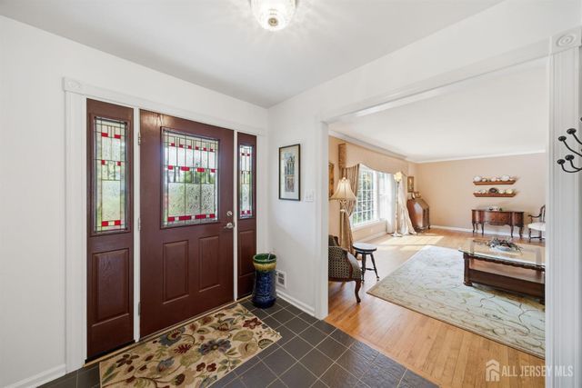 7 candle Lane, East Brunswick, NJ 08816