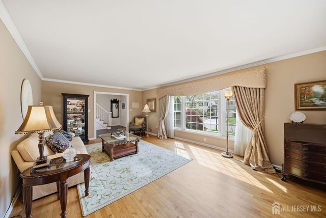 7 candle Lane, East Brunswick, NJ 08816