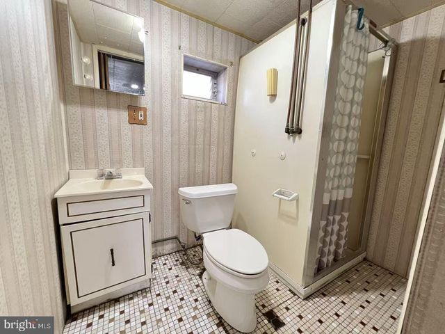 5844 AKRON ST, Philadelphia, PA 19149