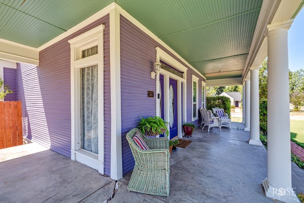 Image 6 of property listing at 521 W Highland Blvd, San Angelo, TX 76903