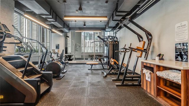 227 NE 2nd Street 2806, Miami, FL 33132