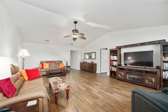 8560 SW 90TH STREET E, Ocala, FL 34481