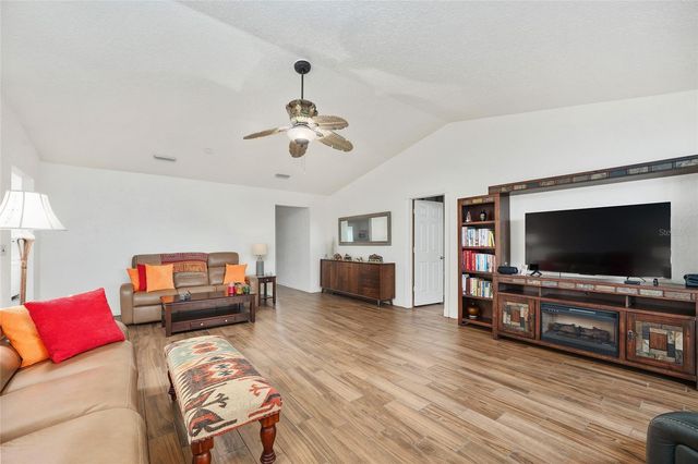 8560 SW 90TH STREET E, Ocala, FL 34481