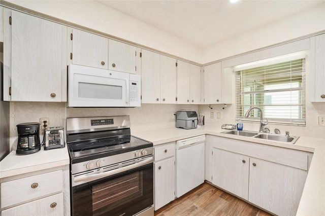 8560 SW 90TH STREET E, Ocala, FL 34481