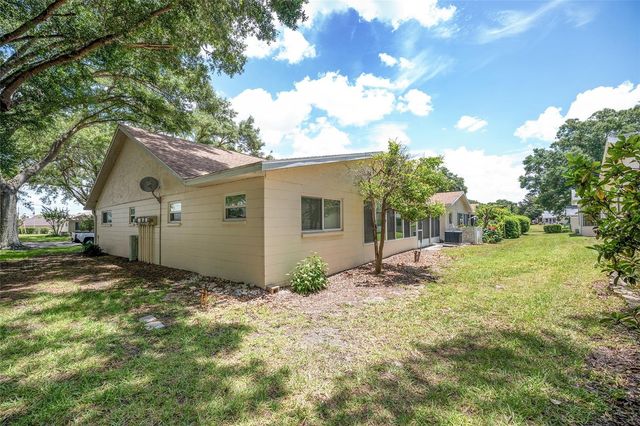 8560 SW 90TH STREET E, Ocala, FL 34481