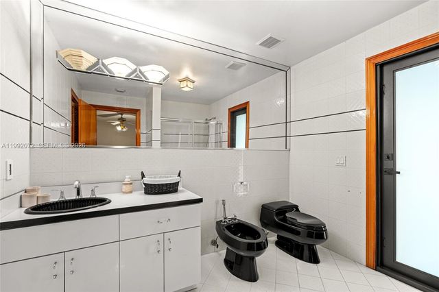 16214 NW 82nd Pl, Miami Lakes, FL 33016