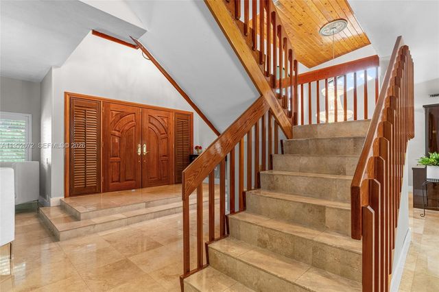 16214 NW 82nd Pl, Miami Lakes, FL 33016