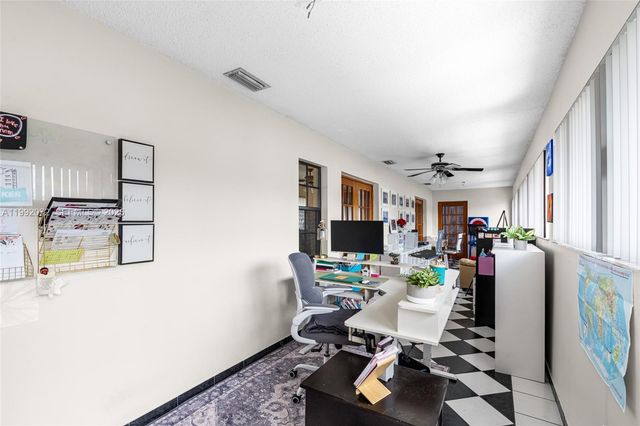 16214 NW 82nd Pl, Miami Lakes, FL 33016