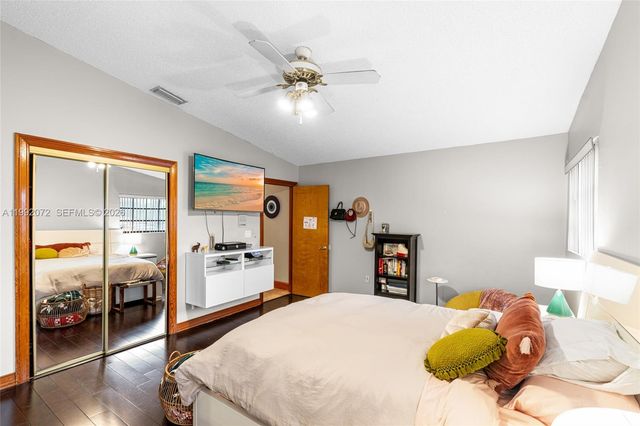 16214 NW 82nd Pl, Miami Lakes, FL 33016