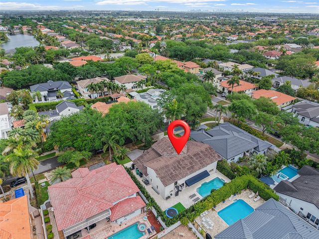 16214 NW 82nd Pl, Miami Lakes, FL 33016