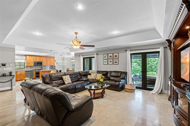 16214 NW 82nd Pl, Miami Lakes, FL 33016